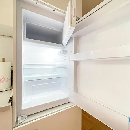 דירה Freundliche Mit Regendusche, Kueche, Waschmaschine&trockner, Tv, Wlan *