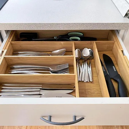 דירה Freundliche Mit Regendusche, Kueche, Waschmaschine&trockner, Tv, Wlan