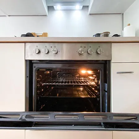 Freundliche Mit Regendusche, Kueche, Waschmaschine&trockner, Tv, Wlan * לייפציג