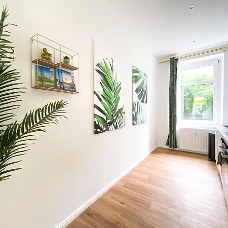 Freundliche Mit Regendusche, Kueche, Waschmaschine&trockner, Tv, Wlan * לייפציג