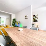 Daire Freundliche Mit Regendusche, Kueche, Waschmaschine&trockner, Tv, Wlan Leipzig