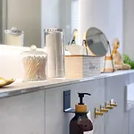 Freundliche Mit Regendusche, Kueche, Waschmaschine&trockner, Tv, Wlan
