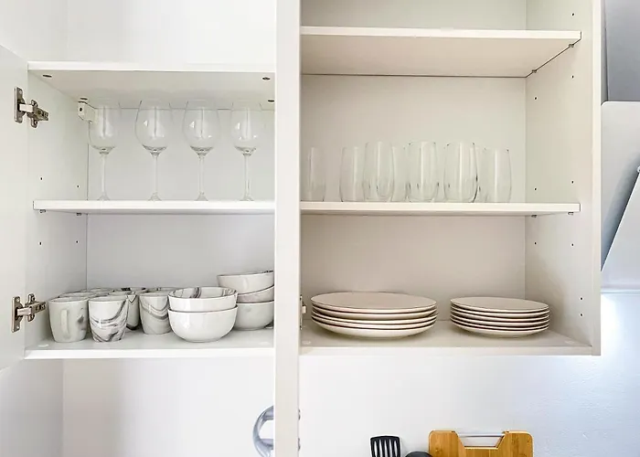 Freundliche Mit Regendusche, Kueche, Waschmaschine&trockner, Tv, Wlan Apartment *