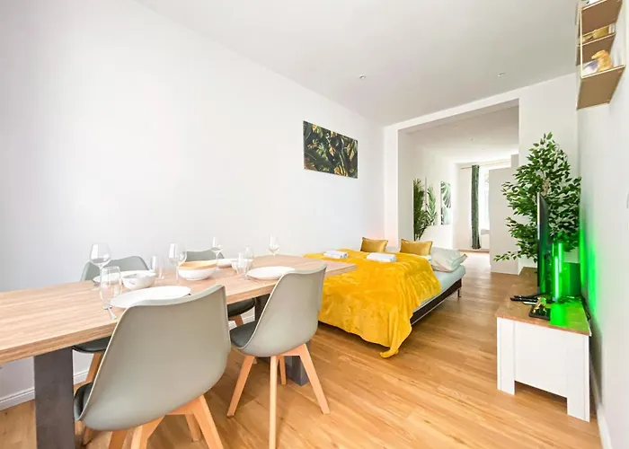 Freundliche Mit Regendusche, Kueche, Waschmaschine&trockner, Tv, Wlan *