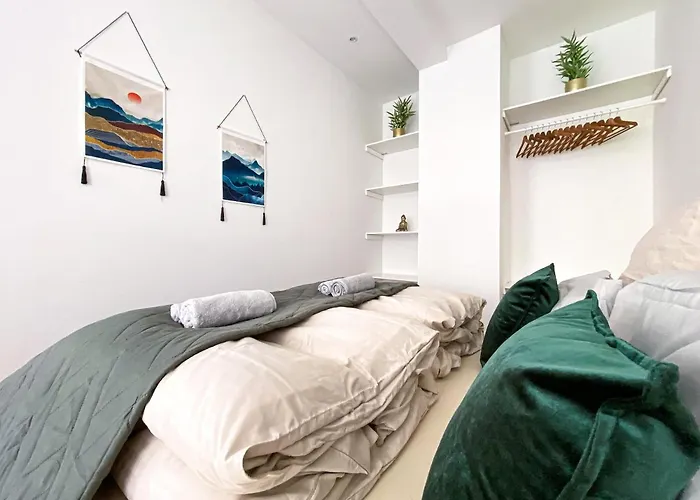 Freundliche Mit Regendusche, Kueche, Waschmaschine&trockner, Tv, Wlan