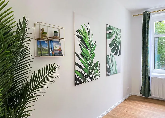 Freundliche Mit Regendusche, Kueche, Waschmaschine&trockner, Tv, Wlan * Leipzig